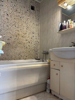 EXKLUZÍVNE Vám ponúkame na predaj 3 izbový (74 m2), priestra