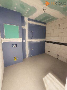Na predaj ponúkame 3‑izbový holobyt o výmere 98,07 m², ktorý