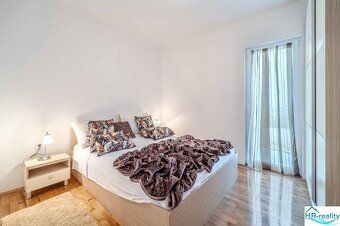 HR-reality vám ponúka na predaj, apartmány v prvom rade pri 