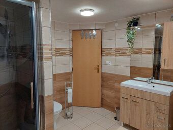 Ponúkame na prenájom 2 izby pre študentov v rámci RD, nachád