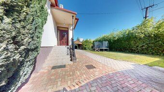 AVE estate ponúka na predaj priestranný samostatne stojací r