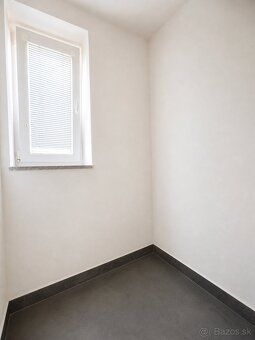 Ponúkame na predaj priestranný 2-izbový byt s výmerou 58 m²,