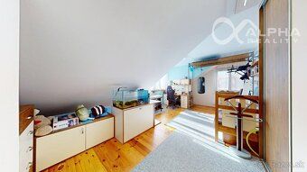 Alphareality.sk exkluzívne ponúka na predaj 3 izbový podkrov