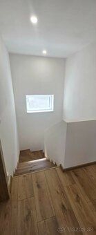 Ponúkame na predaj rodinný dom dokončený do štandardu so súk