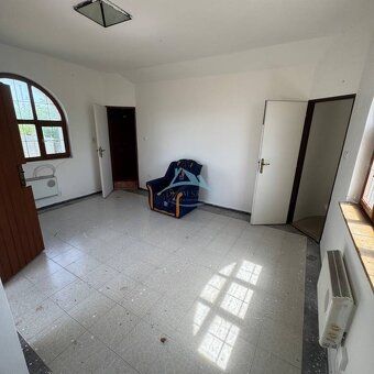 Váš súkromný relax pri bazéne: Viničný domček s čarovným výh