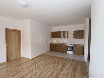 3 izbový byt 57 m2 + loggia na 3. poschodí s výťahom v západ