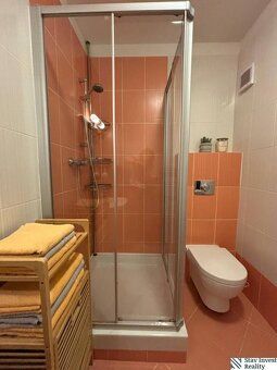 Ponúkame na predaj atraktívny apartmán v obľúbenej rekreačne