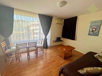 ZÁKLADNÉ ÚDAJE: Apartmán hneď pri mori v meste Sveti Vlas v 