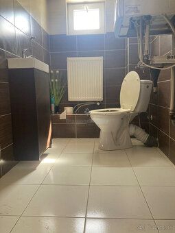 Typ: Rodinný dom Ulica: Hrnčiarovce Obec: Hrnčiarovce nad Pa
