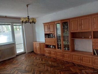 V ponuke 2 generačný RD postavený z tehly, čiastočne zateple