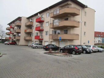 Ponúkame na prenájom , priestranný 3 izbový byt vo výbornej 