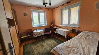 Na predaj rodinný dom s veľkým pozemkom 1677 m2 v Ludrovej p