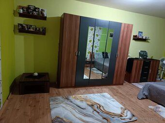 Na prenájom 2-izbový byt – Mochovská ulica
Ponúkame na prená