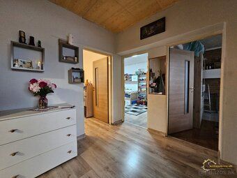 🏡 Na predaj: 3‑izbový byt s balkónom, krbom a garážou – Hatn
