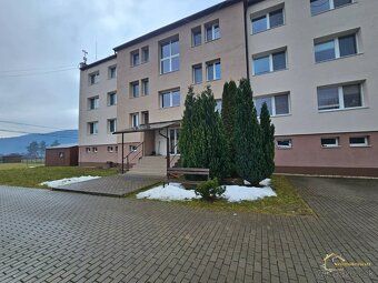 🏡 Na predaj: 3‑izbový byt s balkónom, krbom a garážou – Hatn