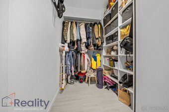 NOVÁ PONUKA! +421 915 140 870 Priestranný dvojizbový byt so 