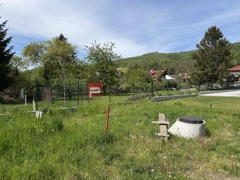 Typ: Pozemok pre rodinné domy Ulica: Borinka Obec: Borinka
E