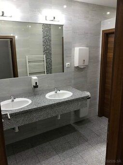 Dame do prenajmu kancelariu o vymere 20 m2. Priestor sa nach