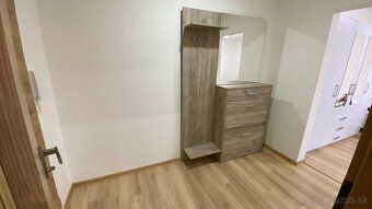 Moderný 1-izbový byt s výhľadom a loggiou – Centrum II, Dubn