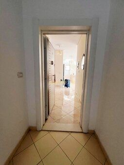 ⛴️3-IZBOVÝ APARTMÁN S VÝHĽADOM NA IÓNSKE MORE – SARANDA, ALB