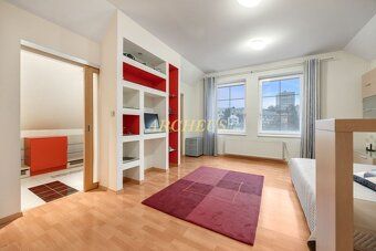 Veľkorysý 5-izbový mezonet (320 m²) v Starom meste – Bývanie