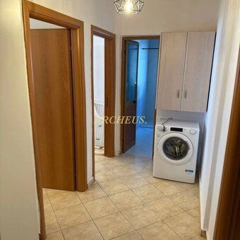 3-izbový apartmán na predaj – len 30 m od pláže | Drač (pláž