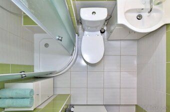 Ponúkame Vám na predaj 3-izbový byt s výmerou 65 m2 + pivnic