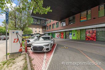Realitná kancelária RE/MAX ponúka na prenájom kancelárske pr