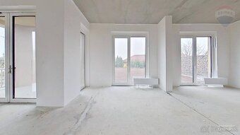 EXKLUZÍVNE IBA U NÁS! Realitná kancelária RE/MAX ponúka na p