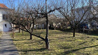 Realitná kancelária RE/MAX ponúka na predaj 3 izbový rodinný