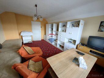 KRÁSNA obľúbená lokalita, 2 podlažný rodinný dom v obci Vinn