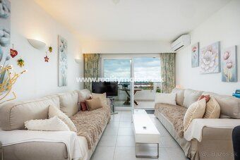 Tento atraktívny apartmán sa nachádza na exkluzívnom mieste 