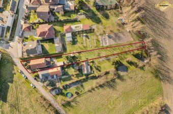 Hľadáte kľudné bývanie s veľkou záhradou a rýchlym prístupom