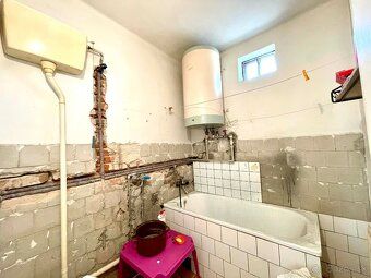 IBA U NÁS. Ponúkame na predaj 2-izbový rodinný dom /cca 100 