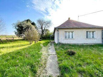 IBA U NÁS. Ponúkame na predaj 2-izbový rodinný dom /cca 100 