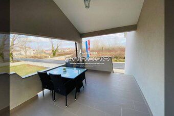 Nin/Grbe - Nehnuteľnosť pozostáva z dvoch apartmánov, komple