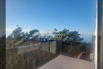 PRIVLAKA - na predaj penthouse 80,16 m2 so strešnou terasou 
