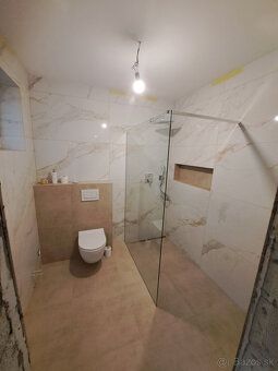 Ponúkame na predaj nový, čiastočne podpivničený bungalov v s
