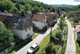 Poloha: Ak hľadáte miesto, kde môžete uniknúť ruchu a zhonu 