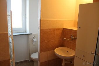 Typ: 2-izbový byt Ulica: - Mestská časť: 29. augusta Obec: H
