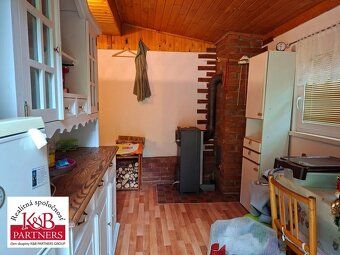 Exkluzívne ponúkame na predaj chatu s pozemkom o rozlohe 331