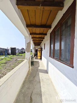 Typ: Rodinný dom Ulica: hlavná ulica Obec: Tvrdošovce
Ponúka