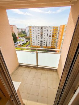 Ponúkam na predaj veľký, priestranný 3 izbový byt na adrese 