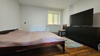 R12 reality ponúka na exkluzívny predaj Predaj 5 izbový rodi