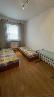 Ponúkame na prenájom 3-izbový byt s krásnym výhľadom na celé