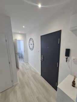 Prenájom moderného kompletne zrekonštruovaného a zariadeného