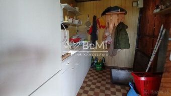 Ponúkame na predaj 6 árovú záhradu so záhradným domčekom na 