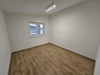 Ponúkame Vám na PRENÁJOM modernú novostavbu 5 - izbového rod