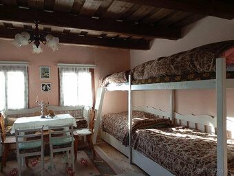Čarovná chalúpka v Čremošnom pripravená na predaj Zmeškali s