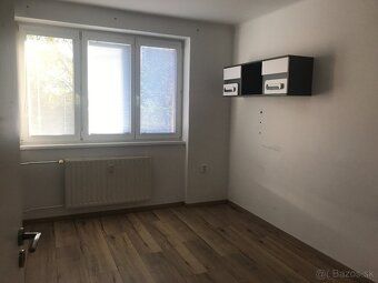 Dobrý deň, prenajmem dlhodobo 4-izbový byt na Veľkoblahovske